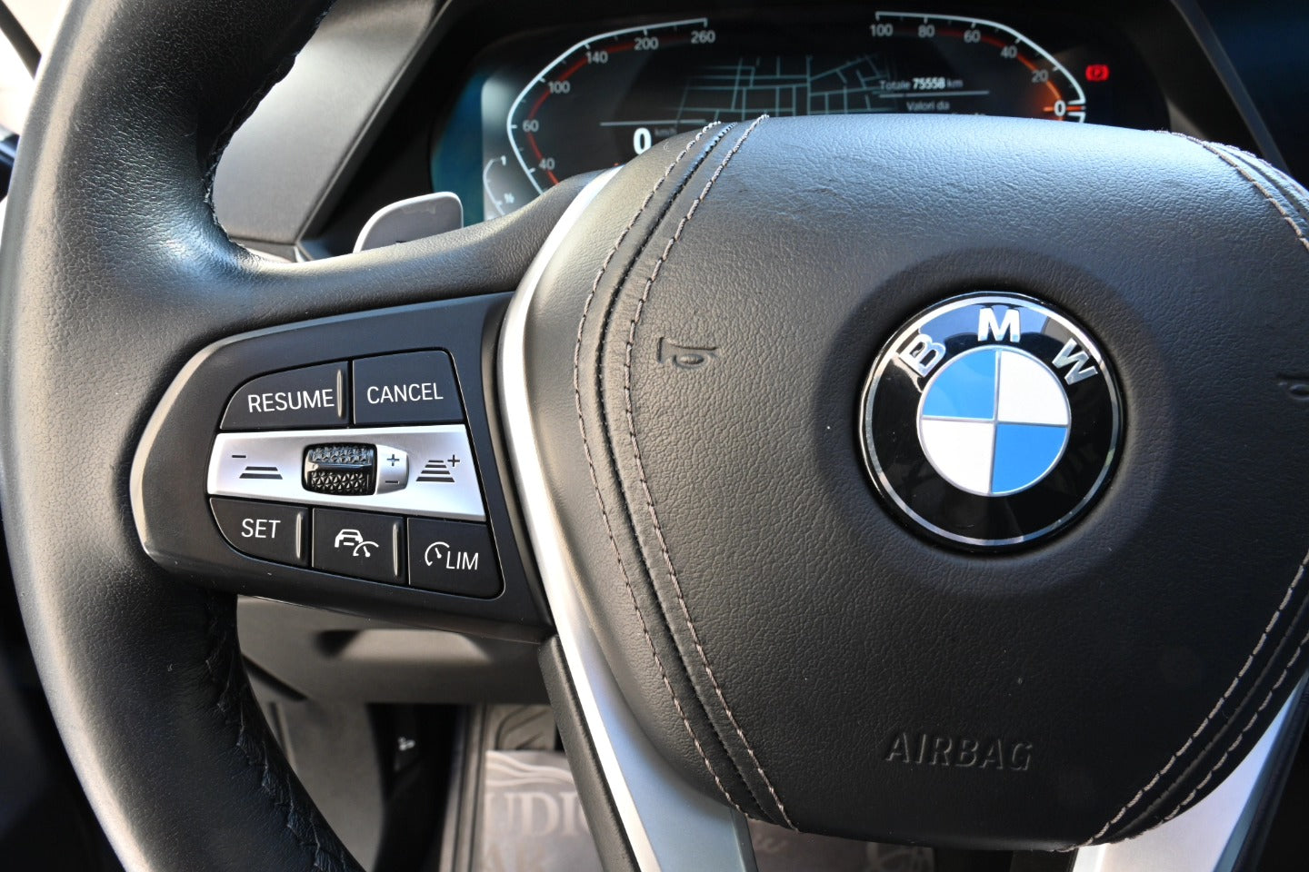 ๐๐๐ ๐6 xDrive 30D xLine