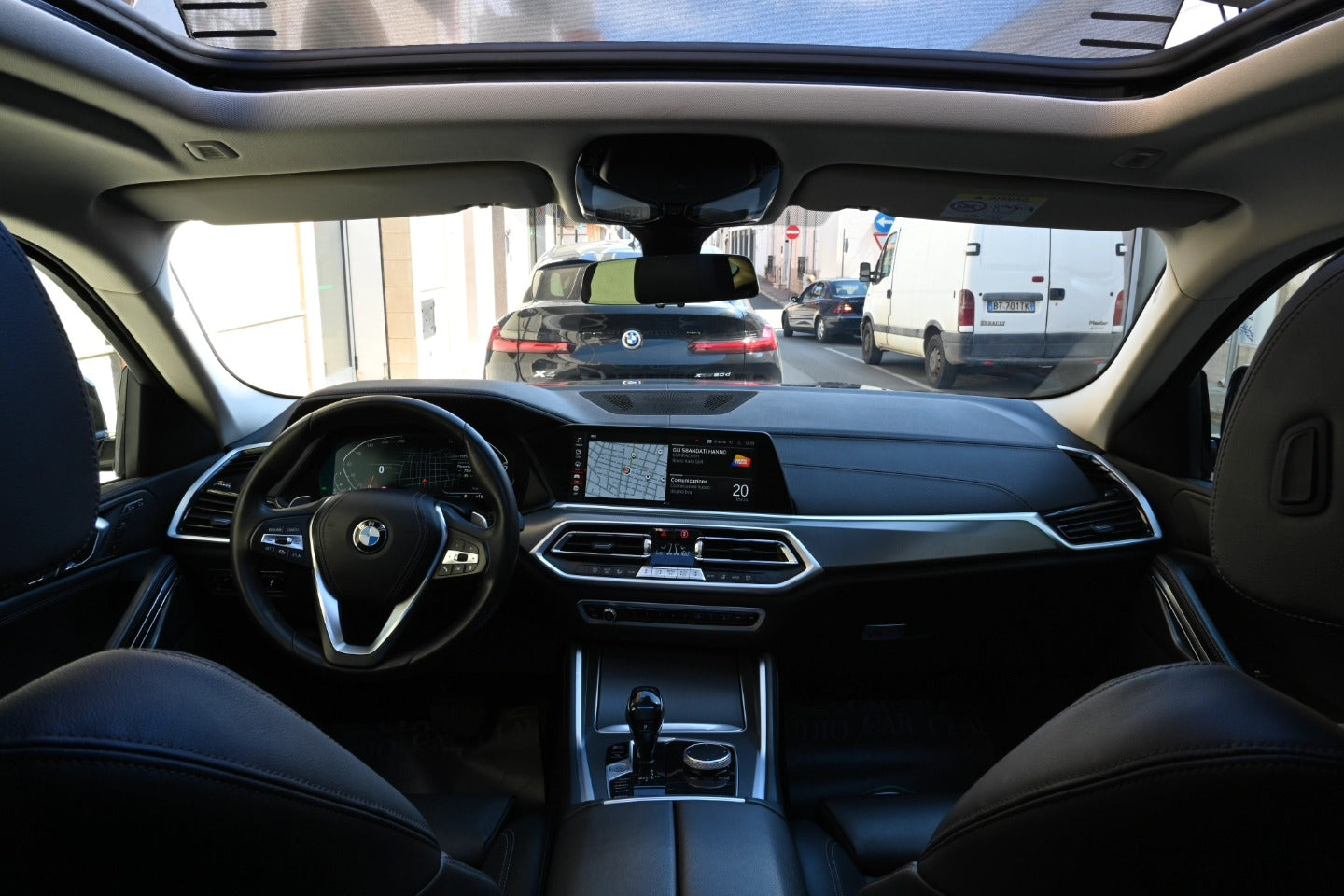 ๐๐๐ ๐6 xDrive 30D xLine