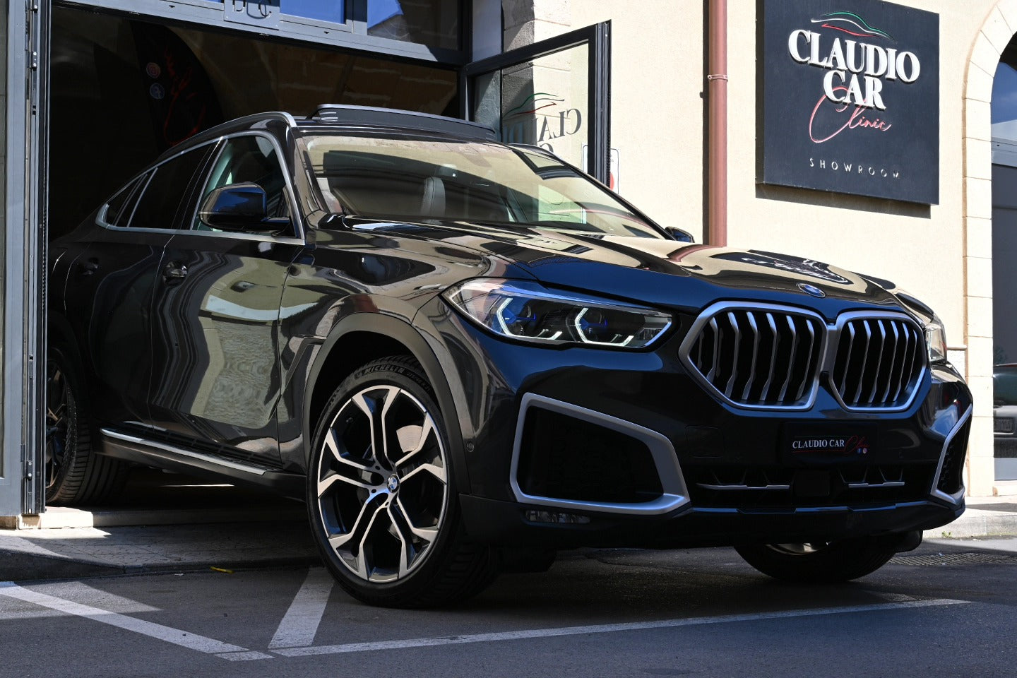 ๐๐๐ ๐6 xDrive 30D xLine