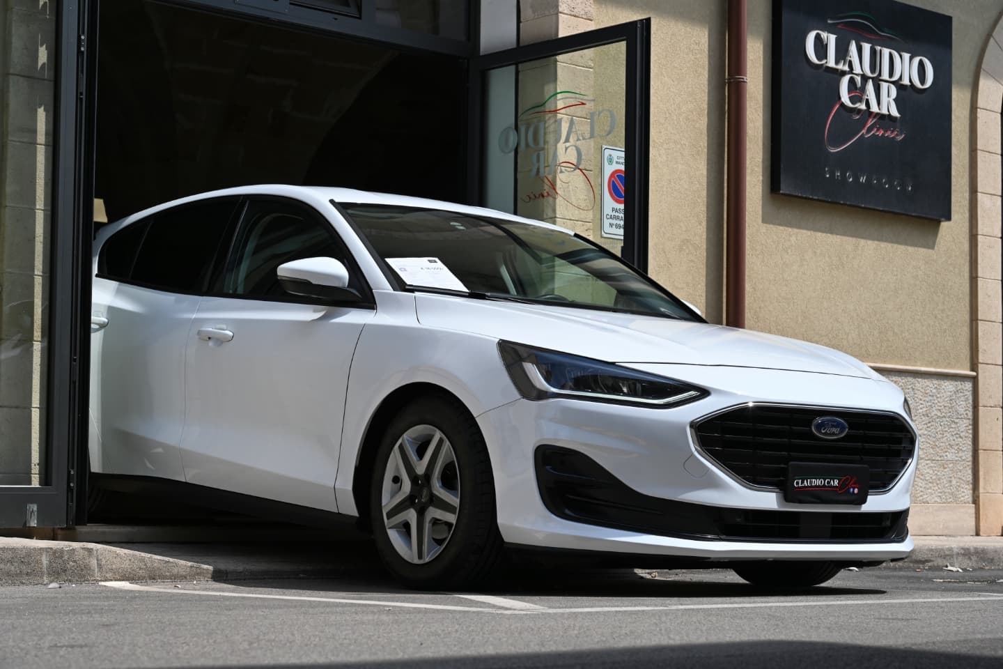 ๐
๐๐๐ ๐
๐๐๐๐ 1.5 120cv BERLINA