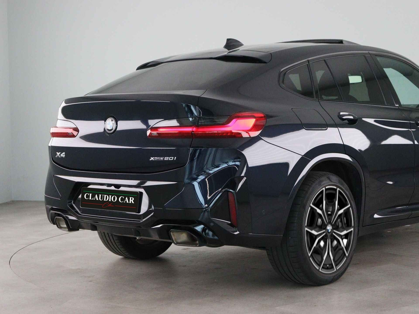 ๐๐๐ ๐4 ๐๐๐๐๐๐ xDrive 20D TETTO