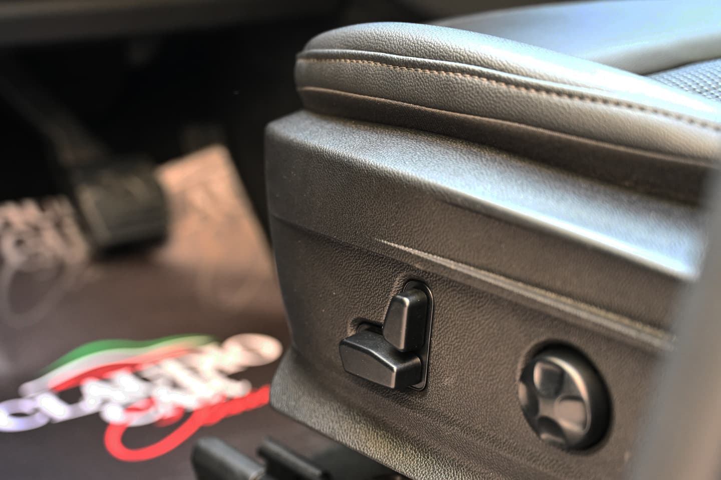 𝐀𝐥𝐟𝐚 𝐑𝐨𝐦𝐞𝐨 𝐒𝐓𝐄𝐋𝐕𝐈𝐎 210cv Q4