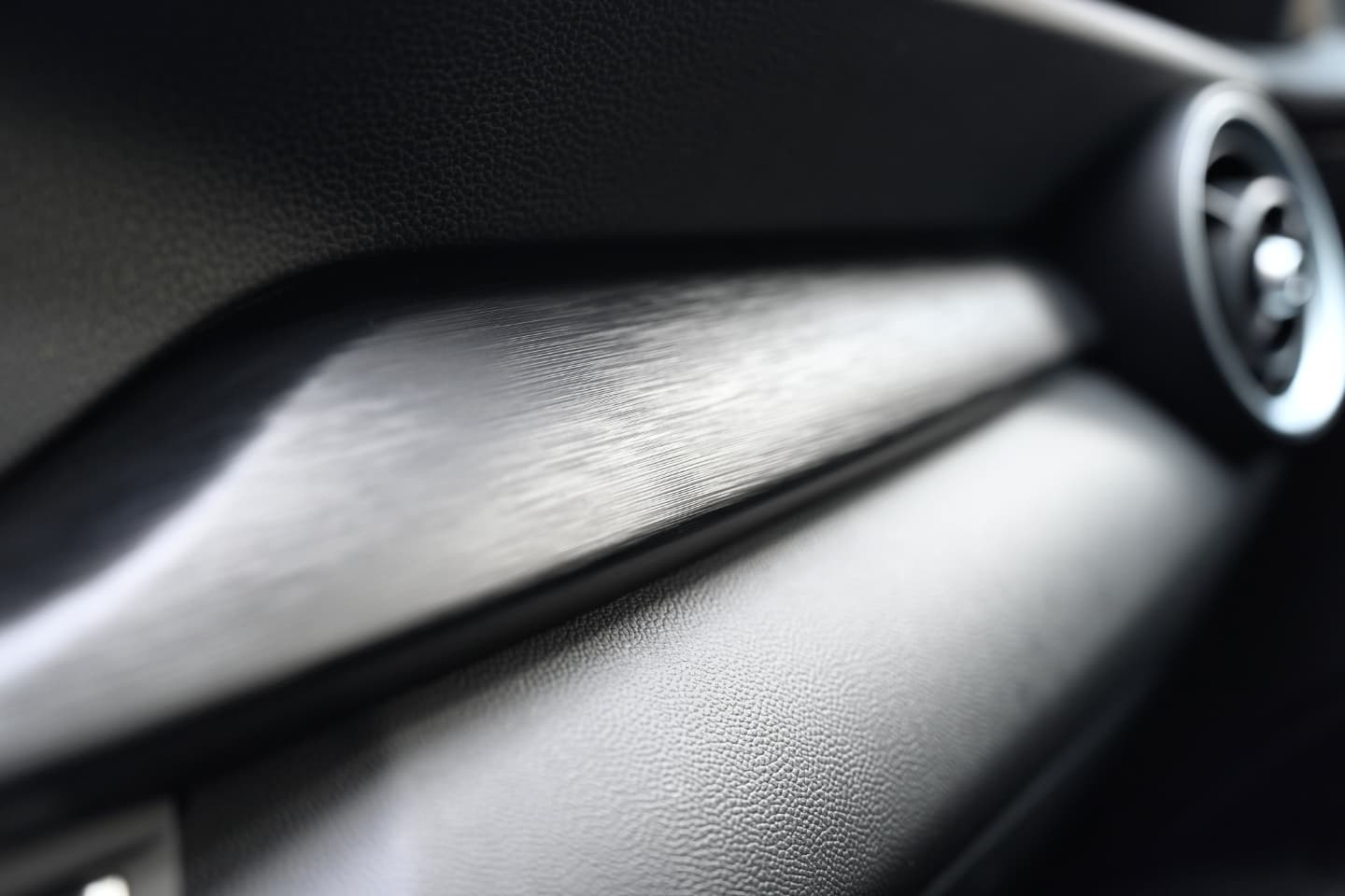 𝐀𝐥𝐟𝐚 𝐑𝐨𝐦𝐞𝐨 𝐒𝐓𝐄𝐋𝐕𝐈𝐎 210cv Q4