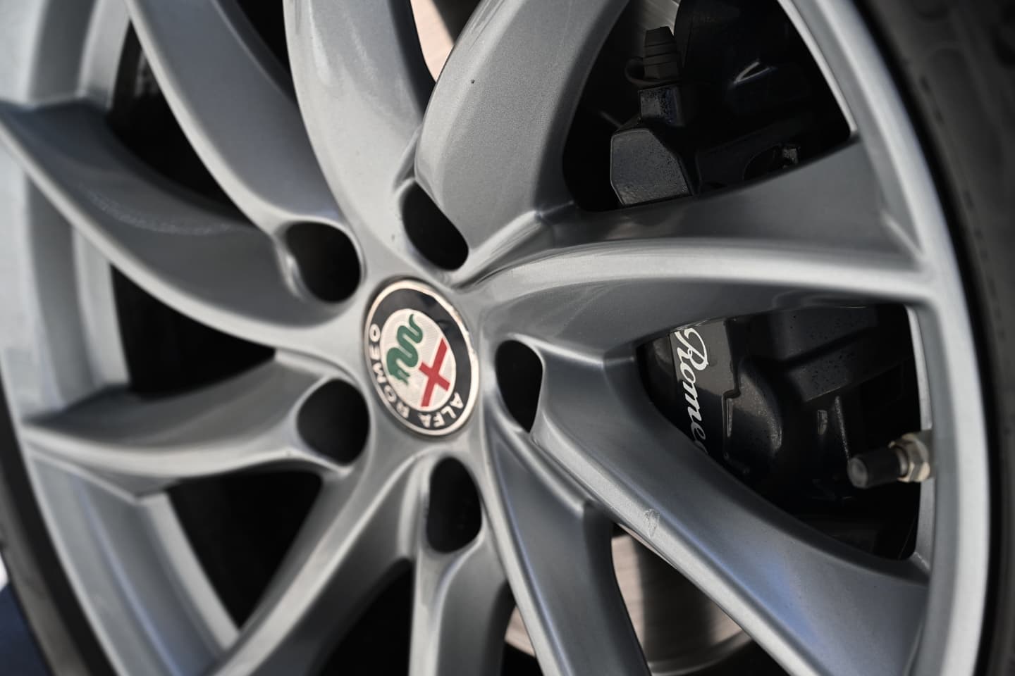 𝐀𝐥𝐟𝐚 𝐑𝐨𝐦𝐞𝐨 𝐆𝐈𝐔𝐋𝐈𝐀 160cv 𝐒𝐩𝐫𝐢𝐧𝐭