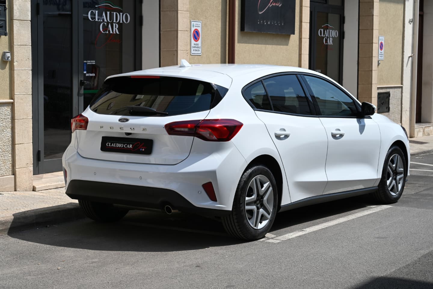𝐅𝐎𝐑𝐃 𝐅𝐎𝐂𝐔𝐒 1.5 120cv BERLINA