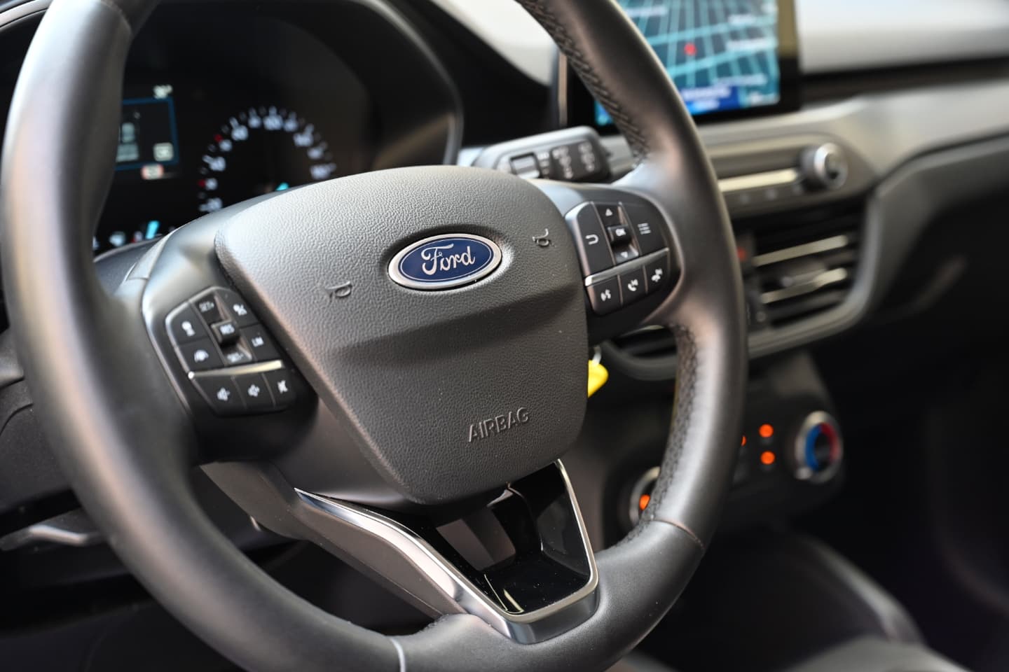 𝐅𝐎𝐑𝐃 𝐅𝐎𝐂𝐔𝐒 1.5 120cv BERLINA