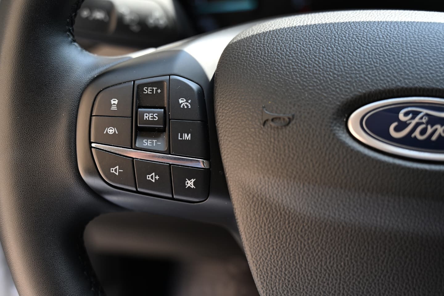 𝐅𝐎𝐑𝐃 𝐅𝐎𝐂𝐔𝐒 1.5 120cv BERLINA