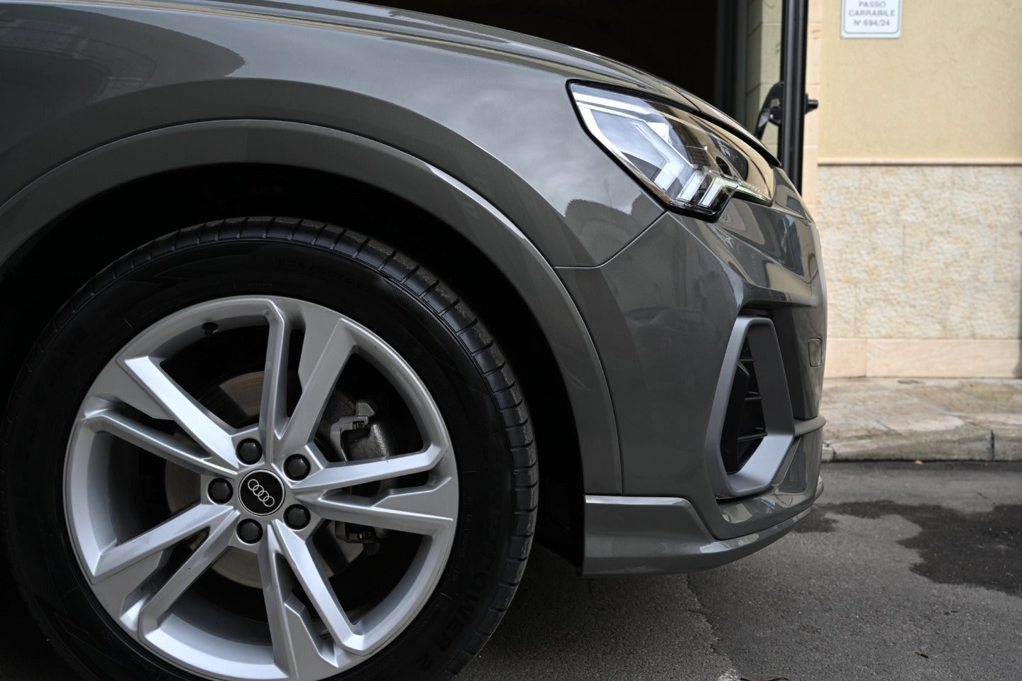 𝐀𝐔𝐃𝐈 𝐐3 𝐒 𝐋𝐢𝐧𝐞 Edition 35 TDi