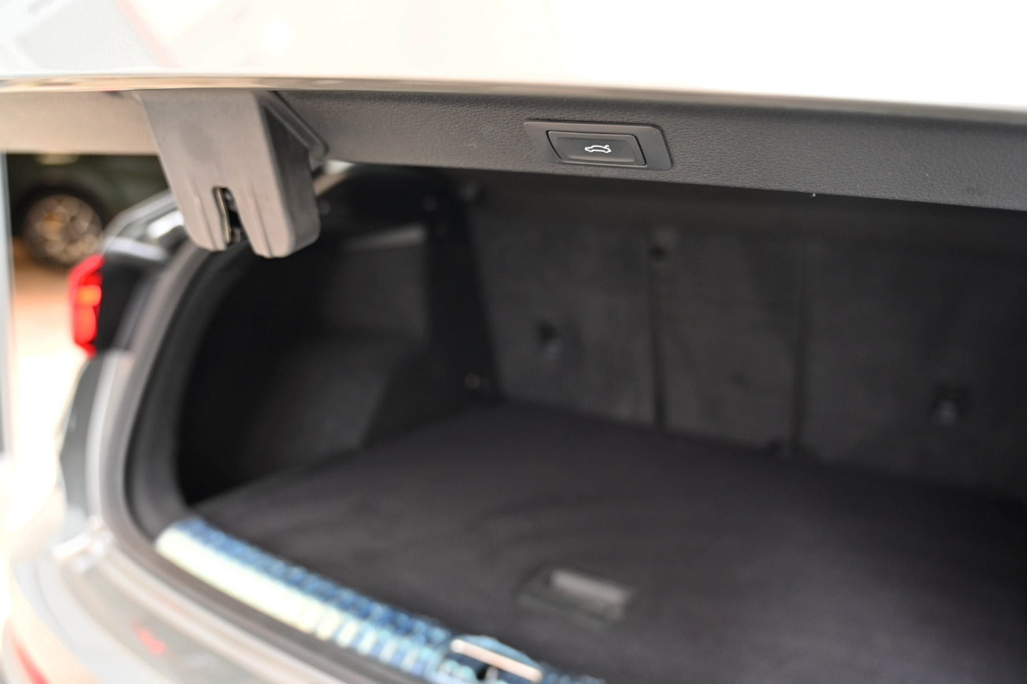 𝐀𝐔𝐃𝐈 𝐐3 𝐒 𝐋𝐢𝐧𝐞 Edition 35 TDi