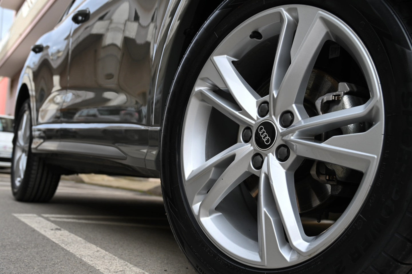 𝐀𝐔𝐃𝐈 𝐐3 𝐒 𝐋𝐢𝐧𝐞 Edition 35 TDi