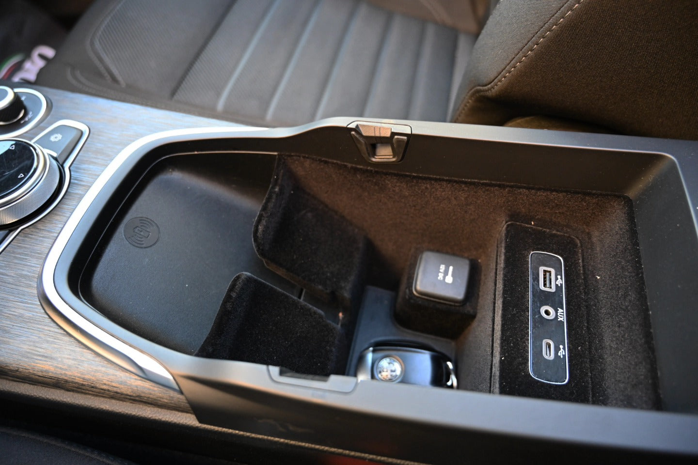 🚫𝗣𝗥𝗘𝗡𝗢𝗧𝗔𝗧𝗔🚫
𝐀𝐥𝐟𝐚 𝐑𝐨𝐦𝐞𝐨 𝐒𝐓𝐄𝐋𝐕𝐈𝐎 190cv Q4