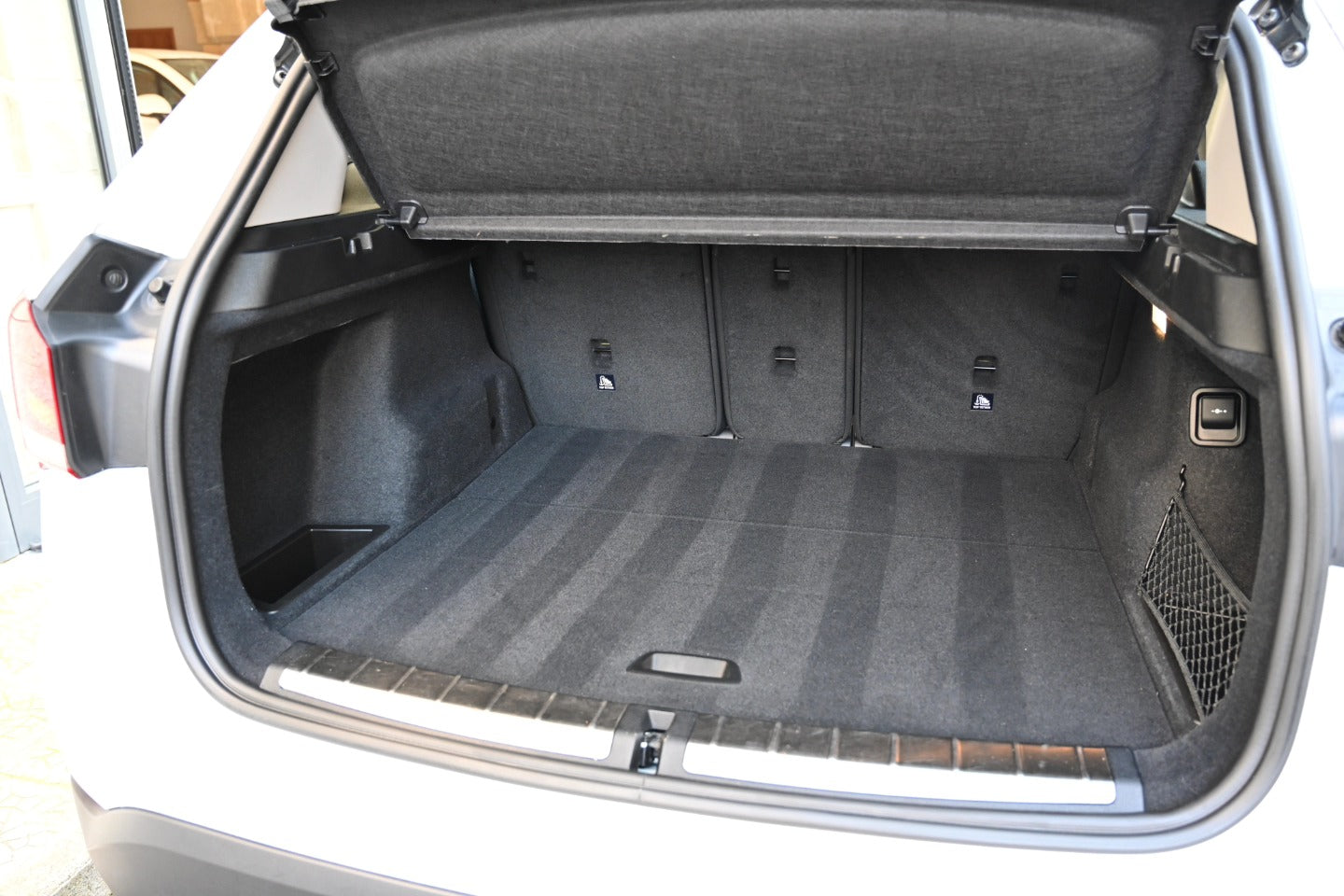 𝐁𝐌𝐖 𝐗1 xDrive 18d Advantage