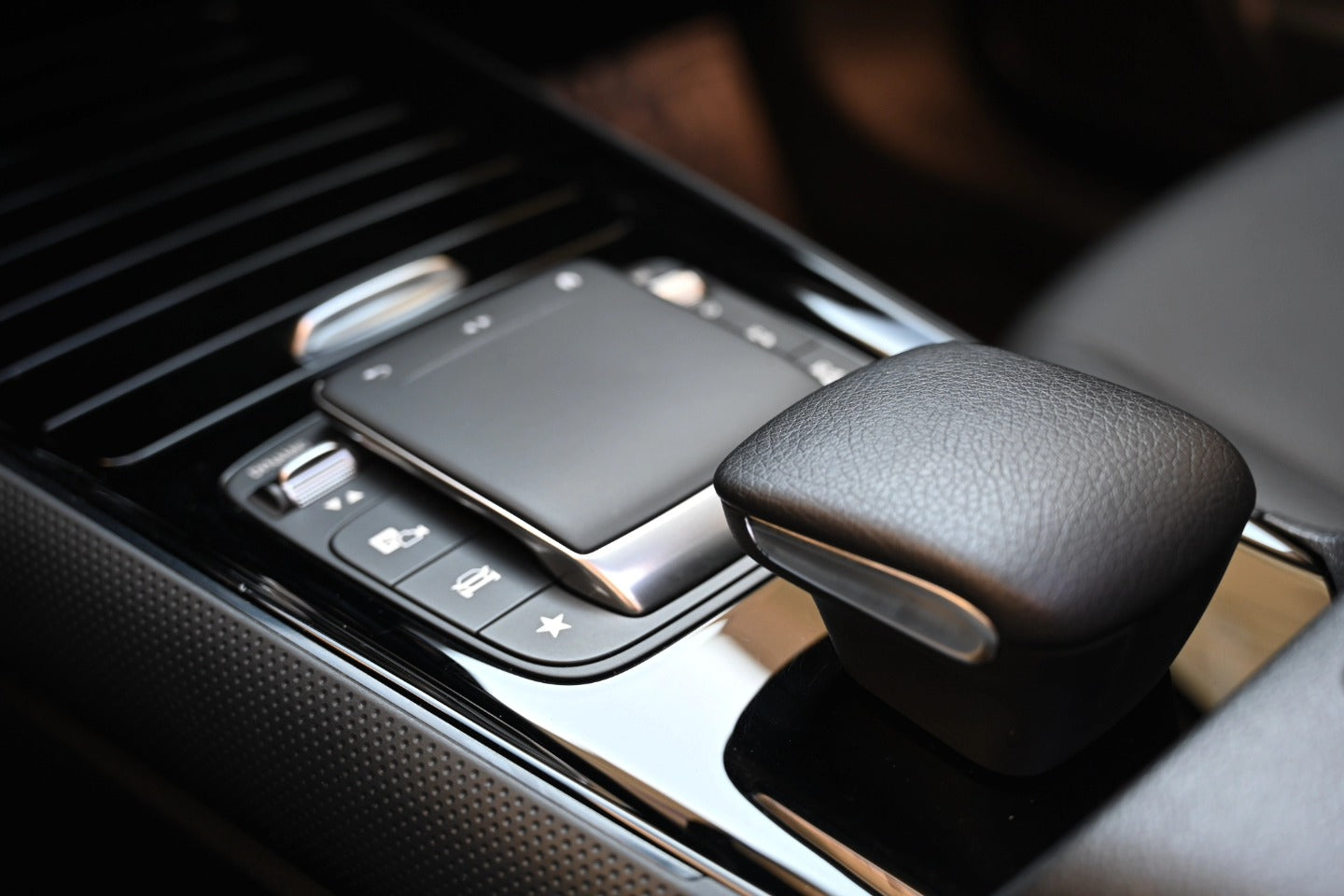 𝐌𝐞𝐫𝐜𝐞𝐝𝐞𝐬-𝐛𝐞𝐧𝐳 𝐆𝐋𝐀 200D TETTO PANORAMA