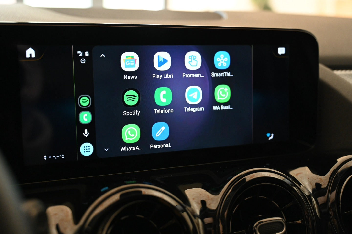 𝐌𝐞𝐫𝐜𝐞𝐝𝐞𝐬-𝐛𝐞𝐧𝐳 𝐆𝐋𝐀 200D TETTO PANORAMA