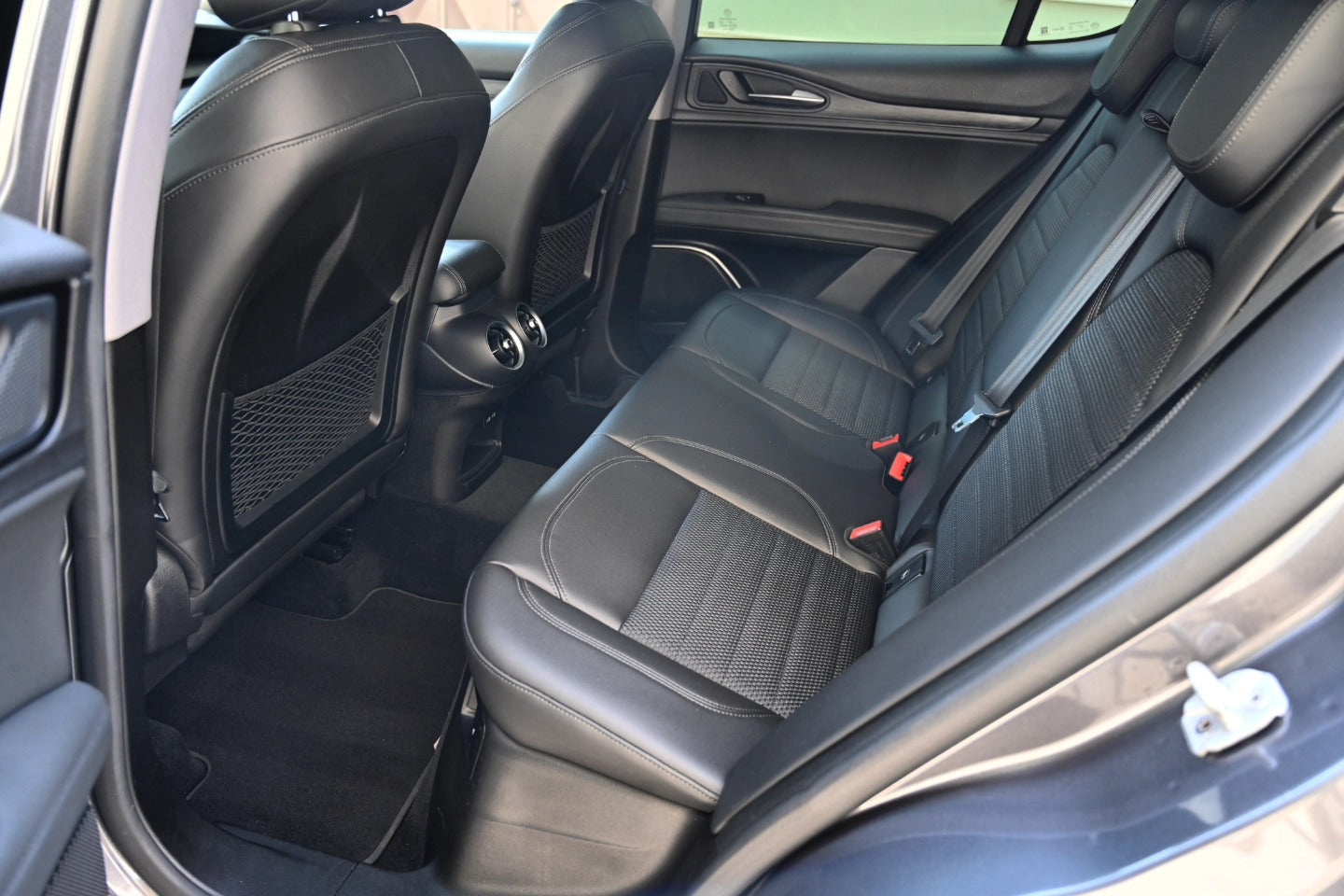 𝐀𝐥𝐟𝐚 𝐑𝐨𝐦𝐞𝐨 𝐒𝐓𝐄𝐋𝐕𝐈𝐎 210cv Q4