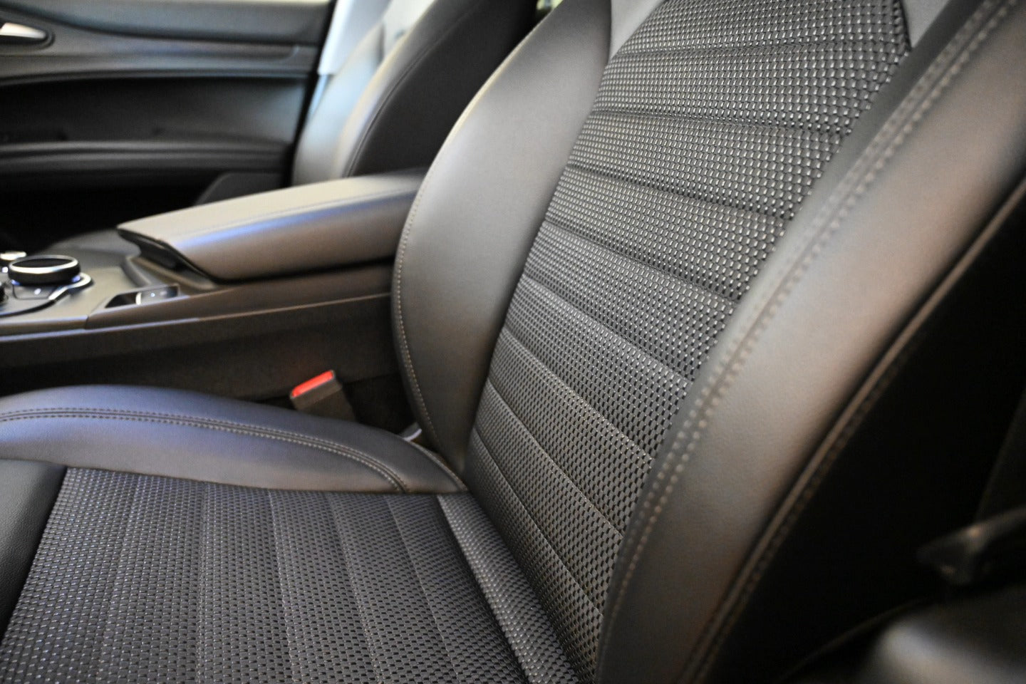 𝐀𝐥𝐟𝐚 𝐑𝐨𝐦𝐞𝐨 𝐒𝐓𝐄𝐋𝐕𝐈𝐎 210cv Q4