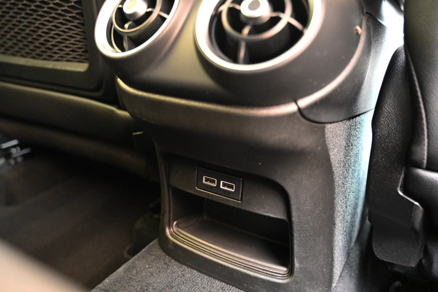 𝐀𝐥𝐟𝐚 𝐑𝐨𝐦𝐞𝐨 𝐒𝐓𝐄𝐋𝐕𝐈𝐎 210cv Q4