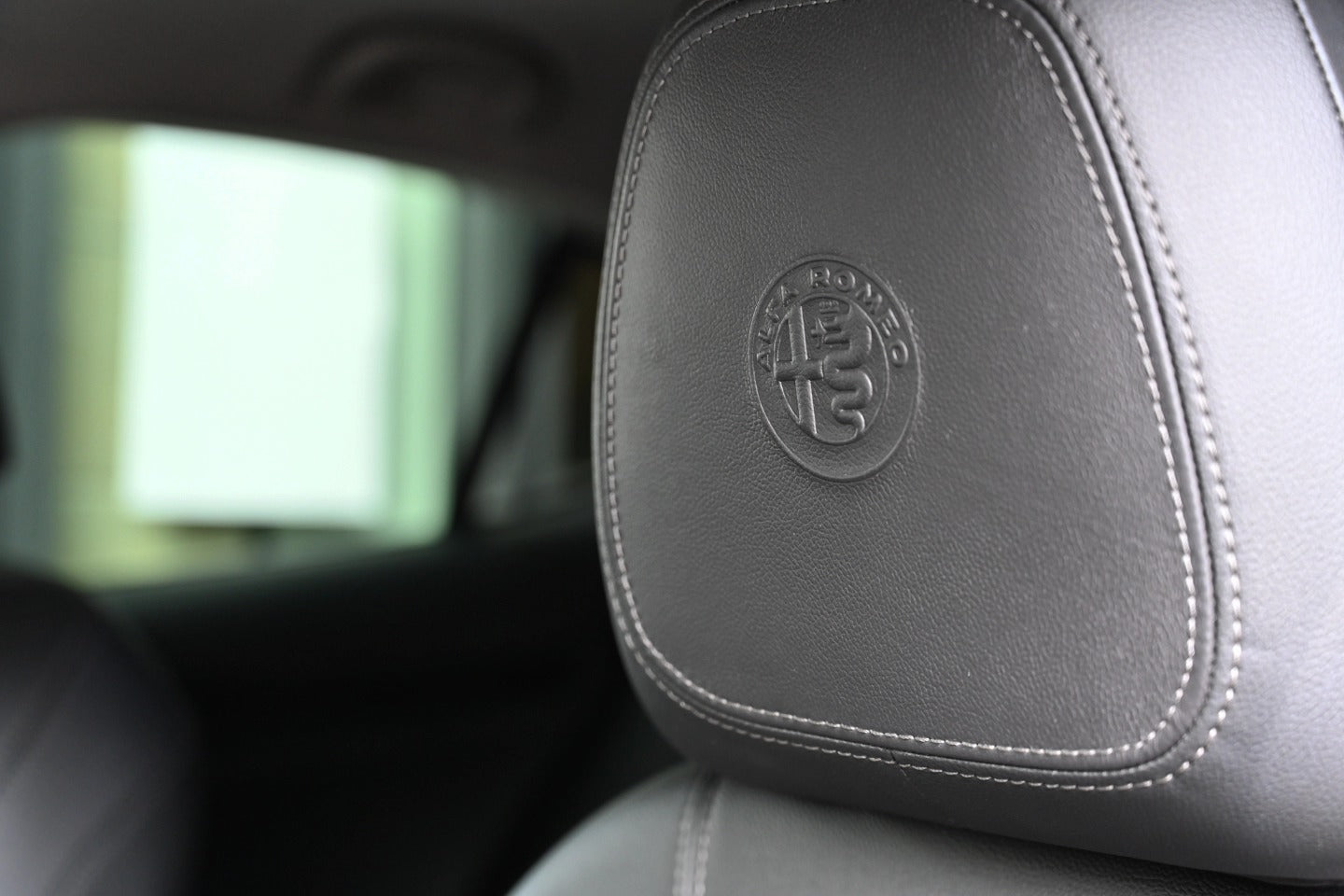 𝐀𝐥𝐟𝐚 𝐑𝐨𝐦𝐞𝐨 𝐒𝐓𝐄𝐋𝐕𝐈𝐎 210cv Q4