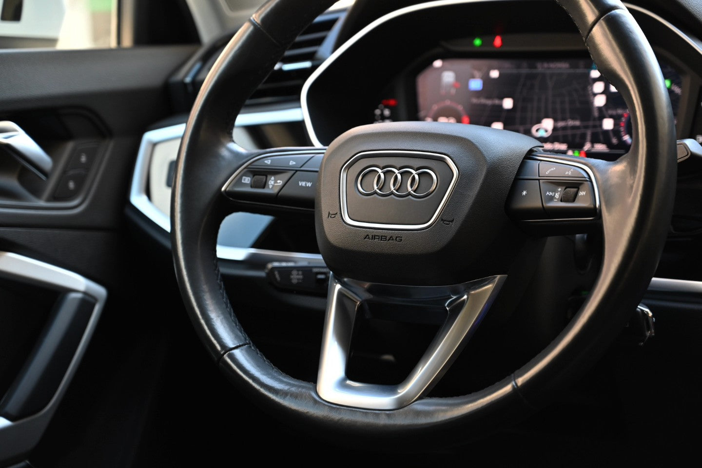 𝐀𝐔𝐃𝐈 𝐐3 Sportback
