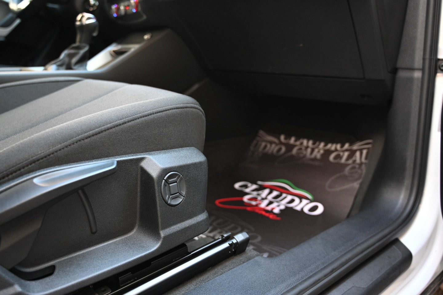 𝐀𝐔𝐃𝐈 𝐐3 Sportback