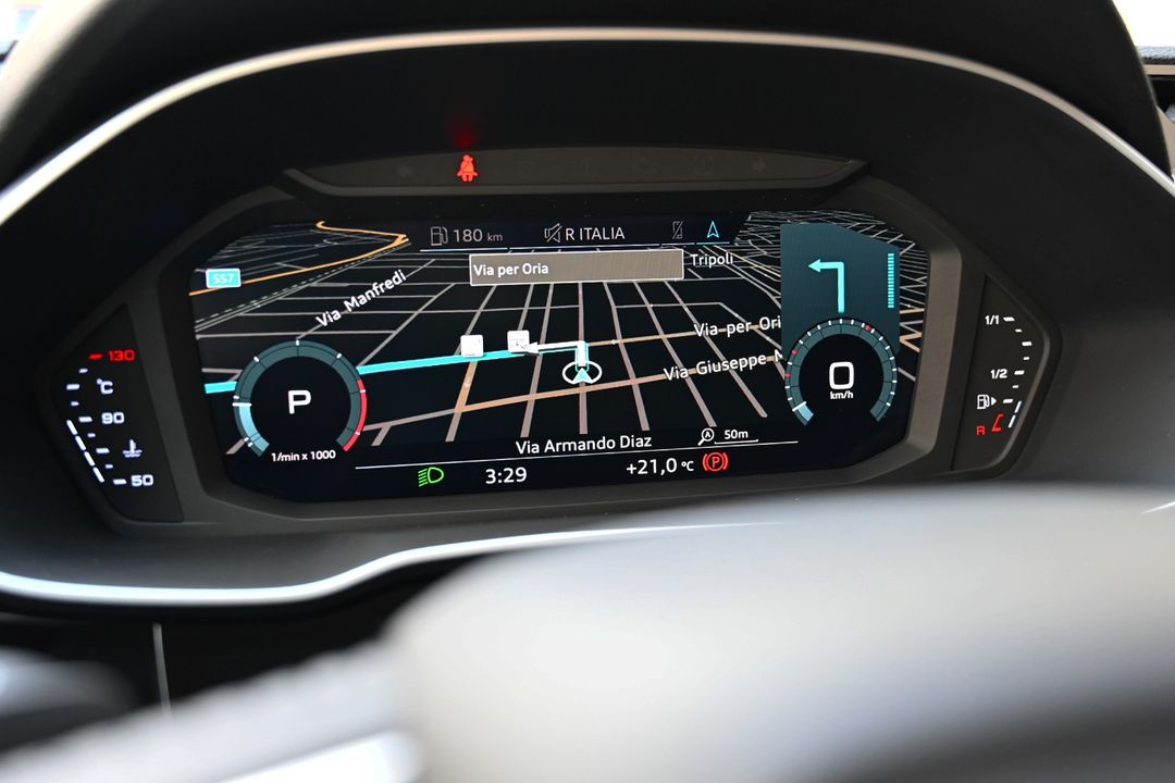 𝐀𝐔𝐃𝐈 𝐐3  35 TDi S-Tronic