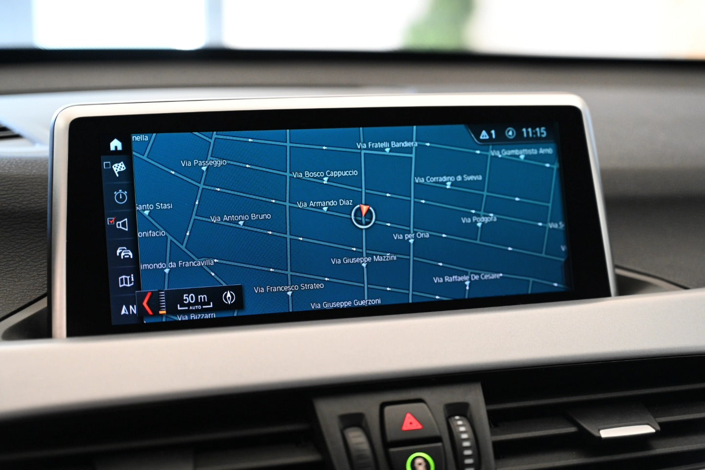 𝐁𝐌𝐖 𝐗1 xDrive 18d Advantage