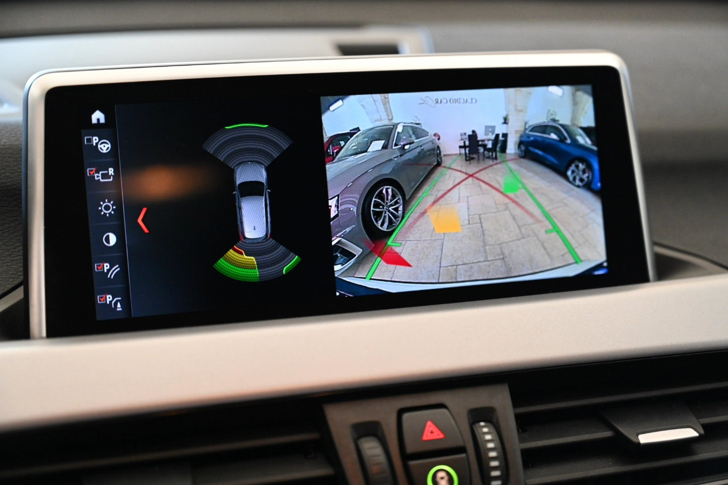 𝐁𝐌𝐖 𝐗1 xDrive 18d Advantage