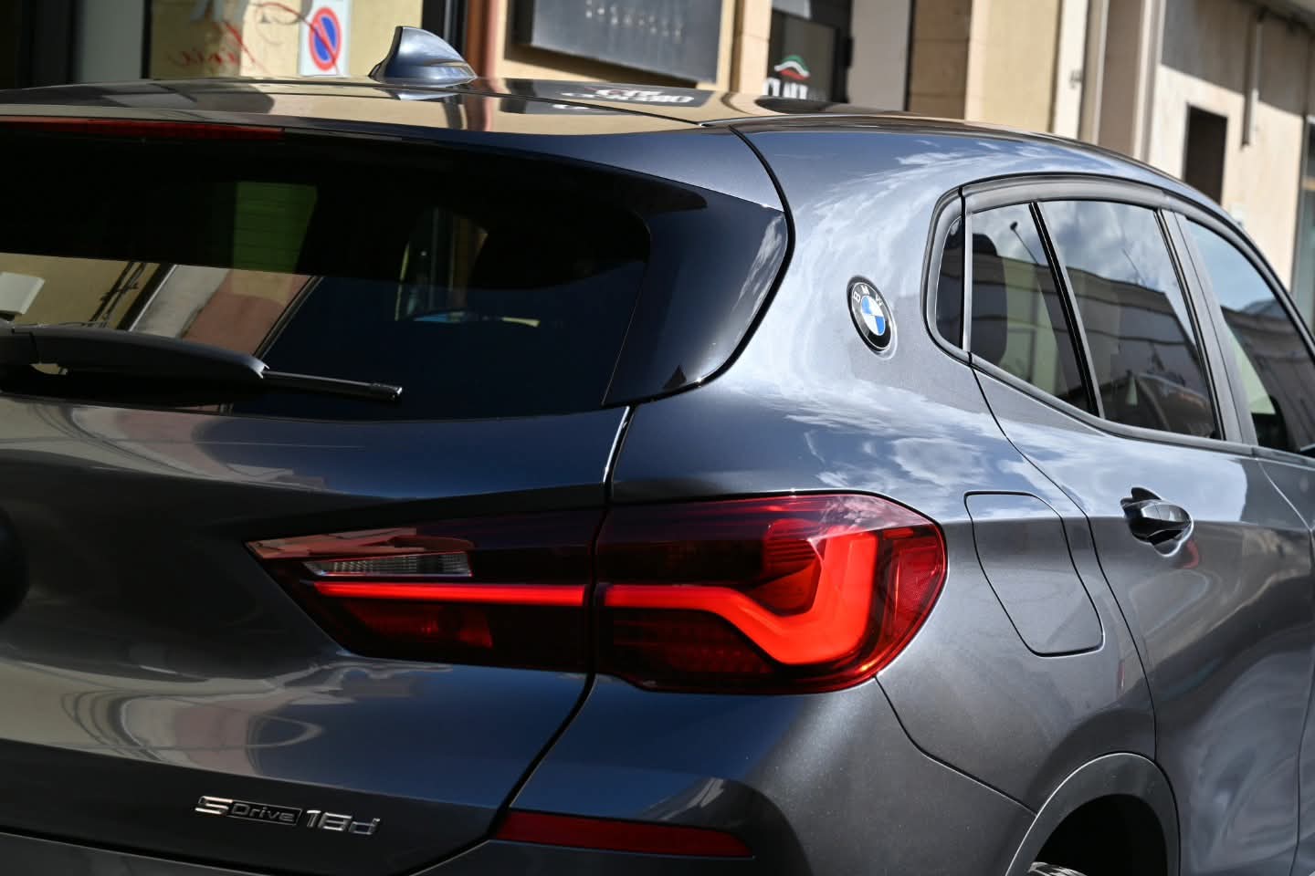 𝐁𝐌𝐖 𝐗2 SDrive 18D