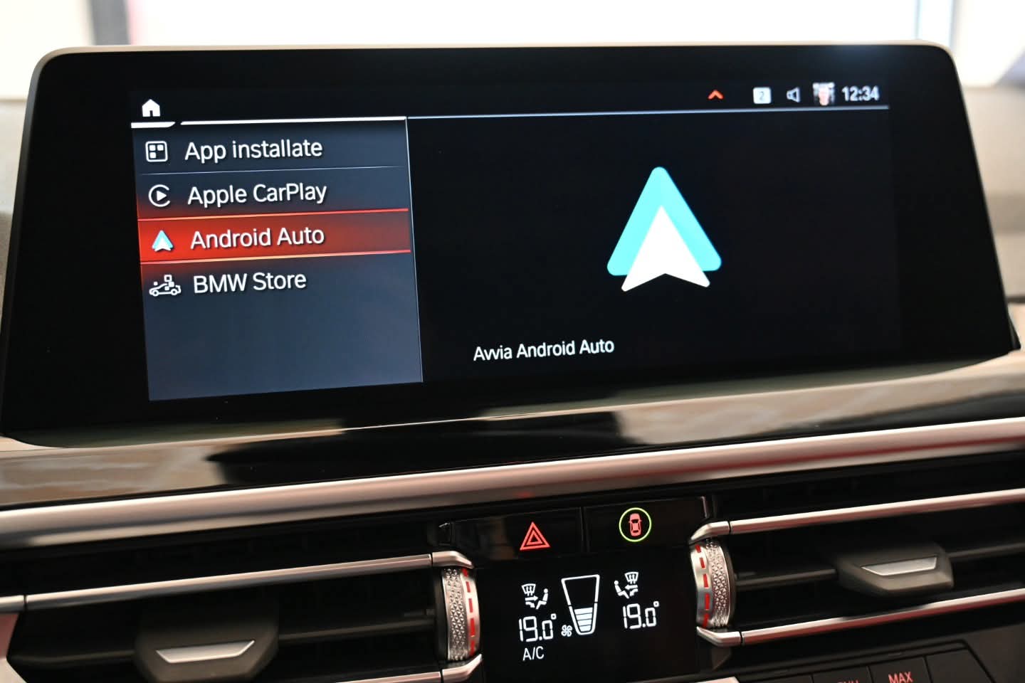 𝐁𝐌𝐖 𝐗4 xDrive 20D MH48V