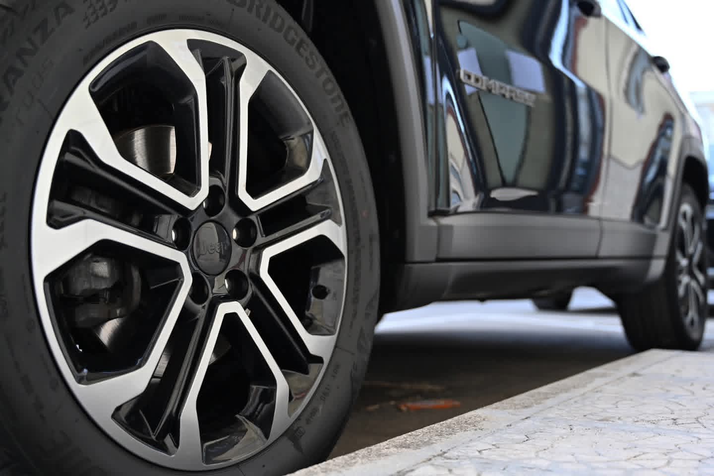 𝐉𝐄𝐄𝐏 𝐂𝐎𝐌𝐏𝐀𝐒𝐒 1.6 Mjet Limited