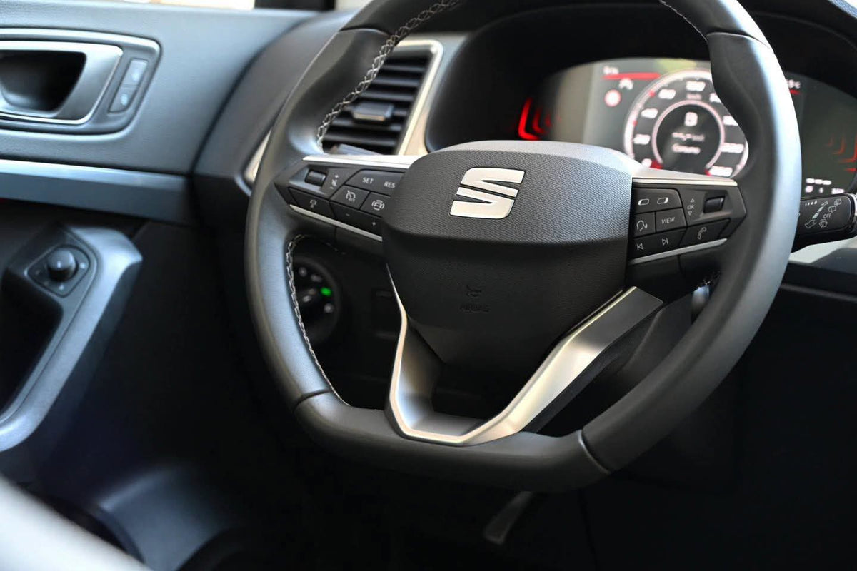 𝐒𝐄𝐀𝐓 𝐀𝐓𝐄𝐂𝐀 Black Edition 2.0 TDi