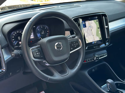 𝐕𝐎𝐋𝐕𝐎 𝐗𝐂40 D3 Geartronic