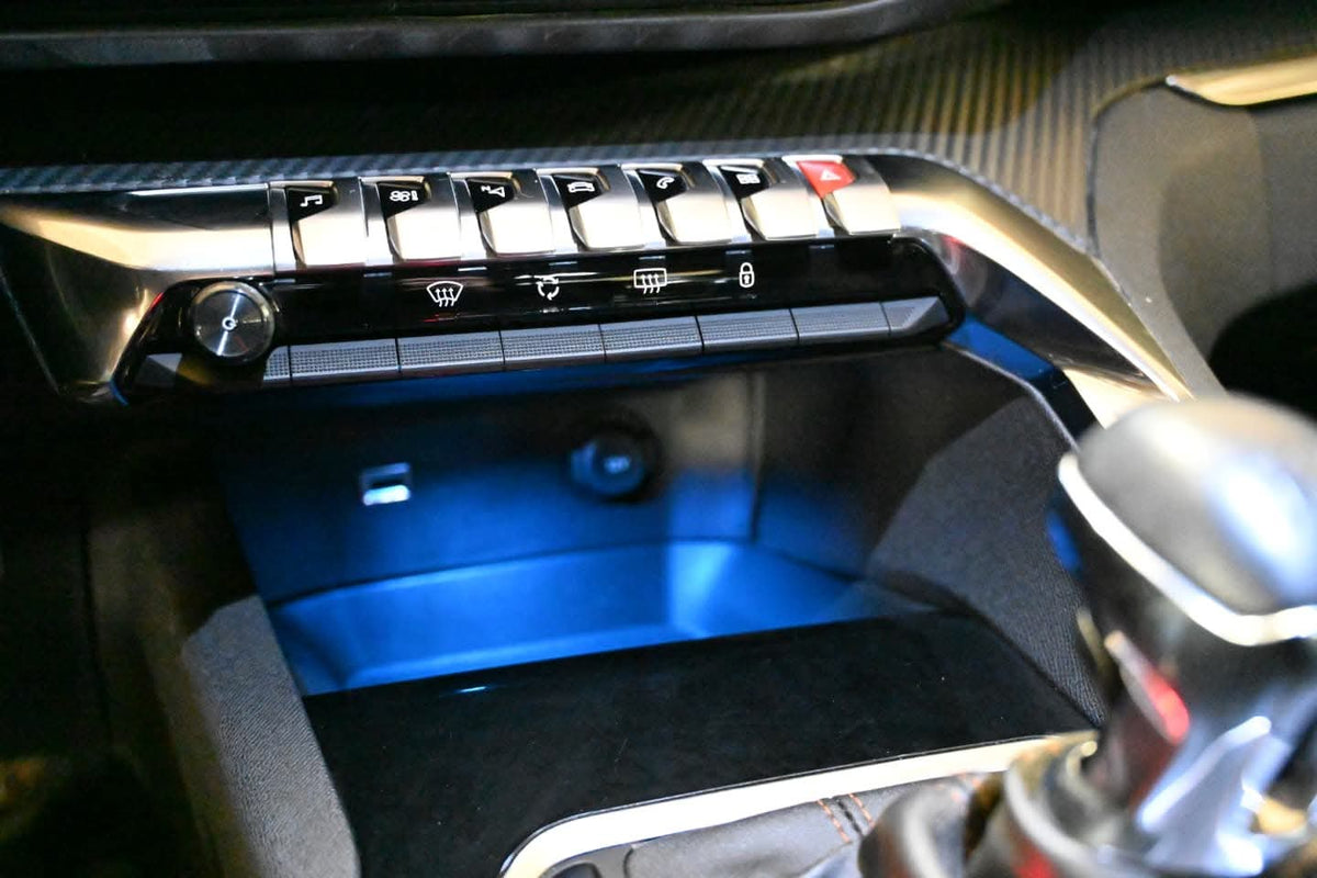 𝐏𝐄𝐔𝐆𝐄𝐎𝐓 3008 BlueHDi
