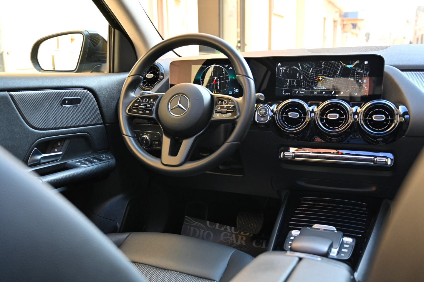 𝐌𝐞𝐫𝐜𝐞𝐝𝐞𝐬-𝐛𝐞𝐧𝐳 𝐆𝐋𝐀 200D TETTO PANORAMA