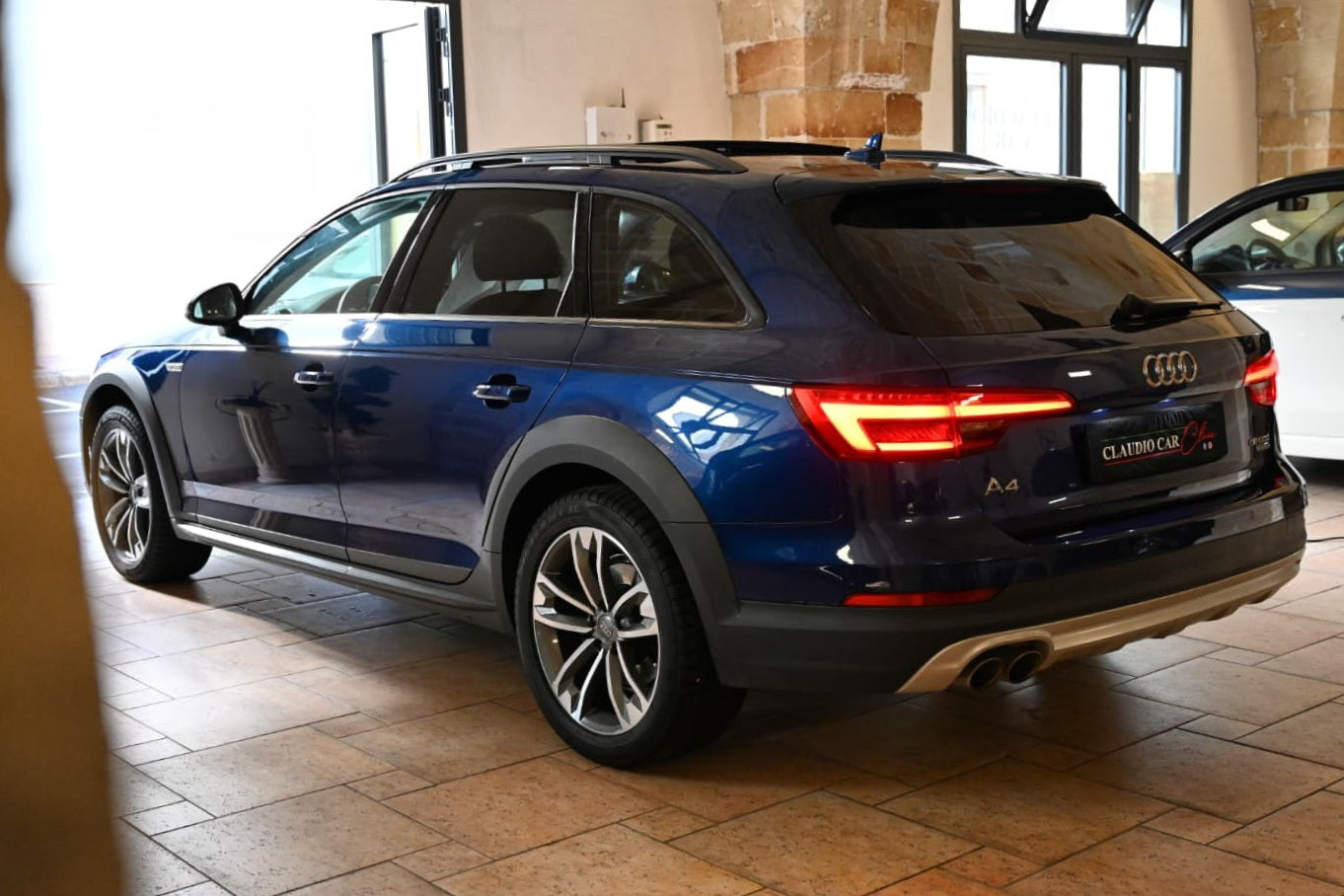 𝐀𝐔𝐃𝐈 𝐀4 ALLROAD 2.0 TDi