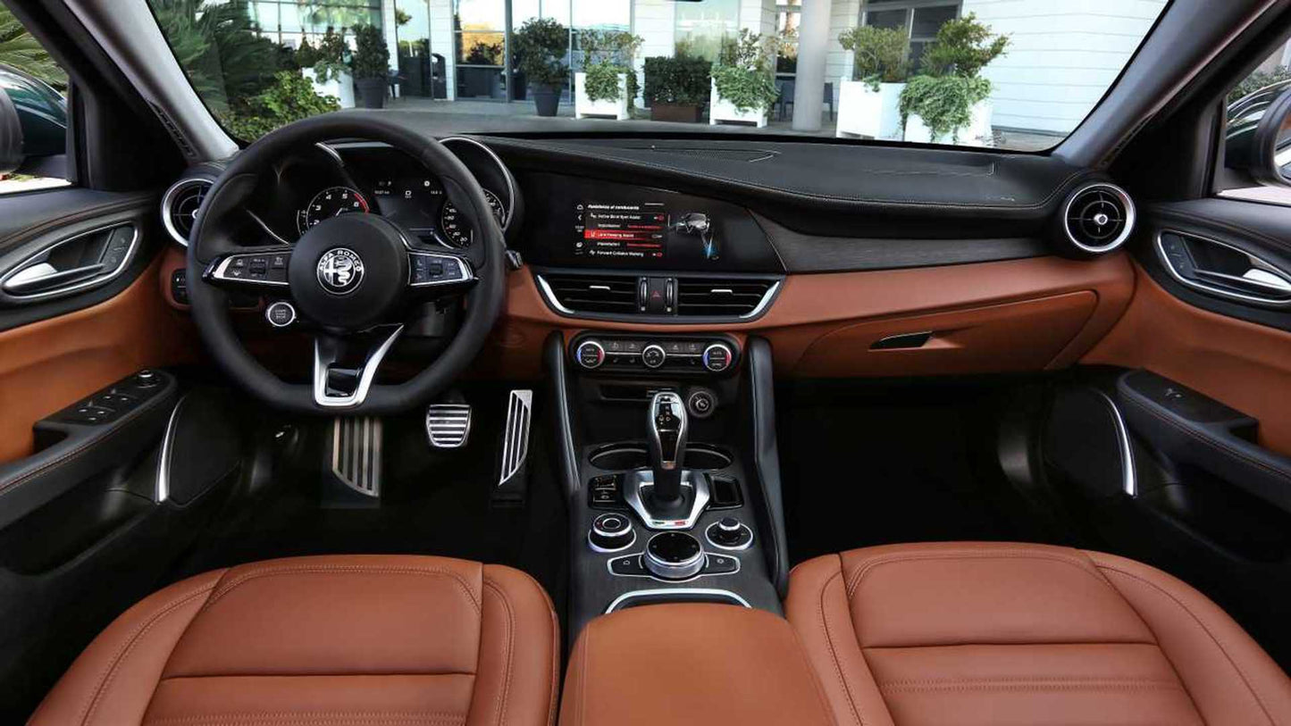 𝐀𝐥𝐟𝐚 𝐑𝐨𝐦𝐞𝐨 𝐒𝐓𝐄𝐋𝐕𝐈𝐎 210cv 𝐓𝐢