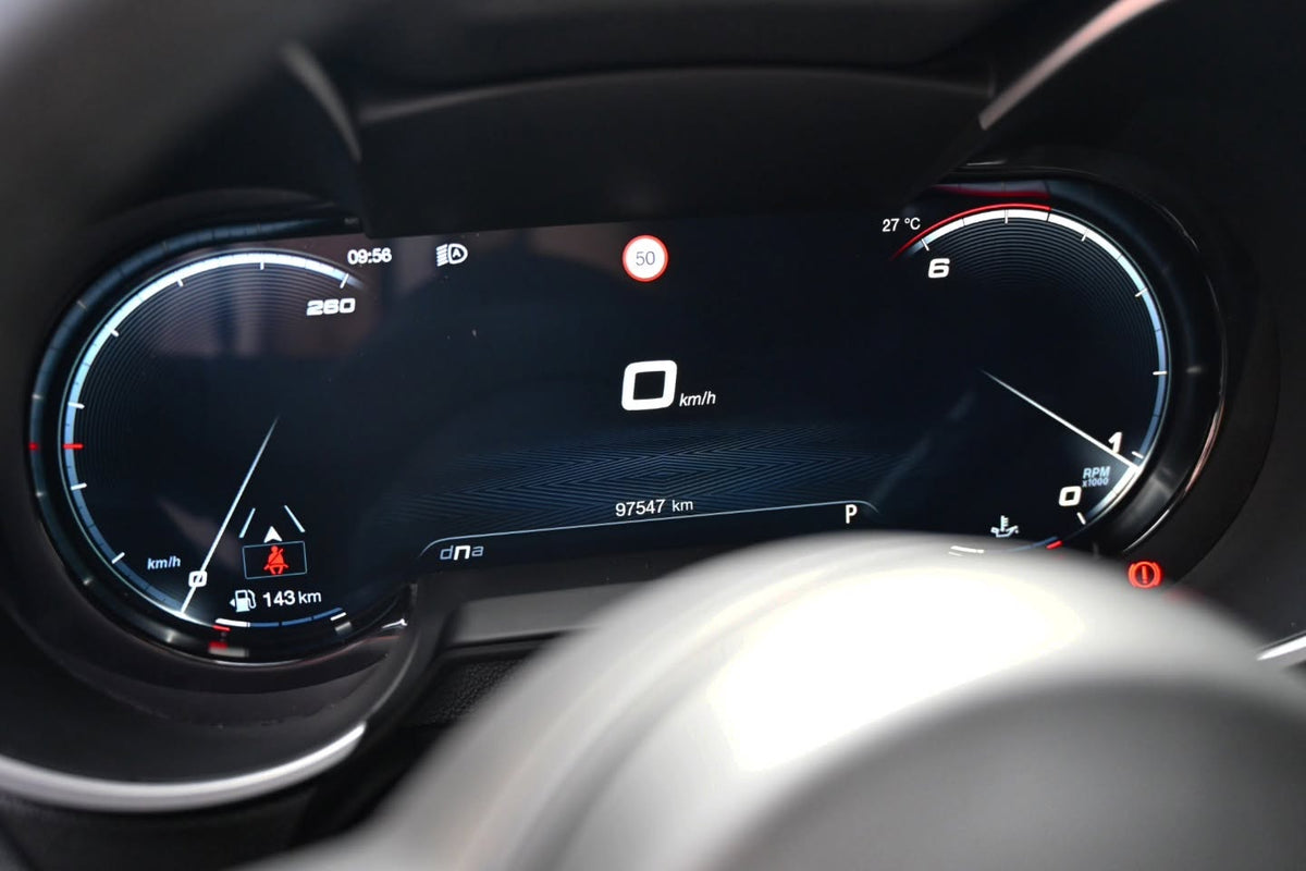 𝐀𝐥𝐟𝐚 𝐑𝐨𝐦𝐞𝐨 𝐒𝐓𝐄𝐋𝐕𝐈𝐎 Veloce