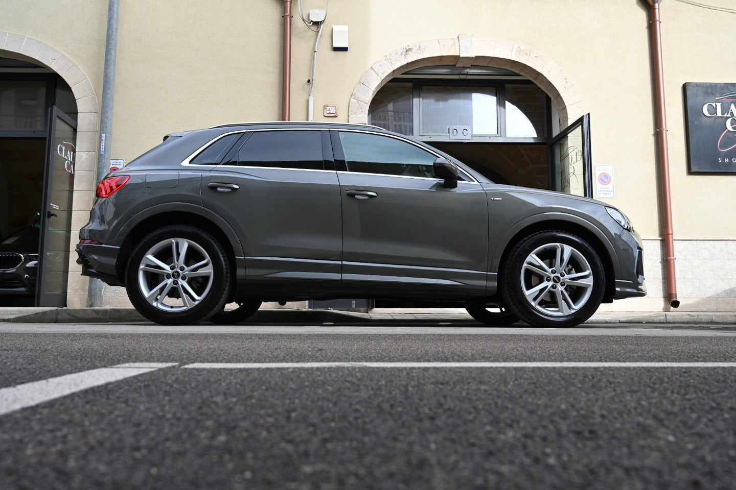 𝐀𝐔𝐃𝐈 𝐐3 𝐒 𝐋𝐢𝐧𝐞 Edition 35 TDi