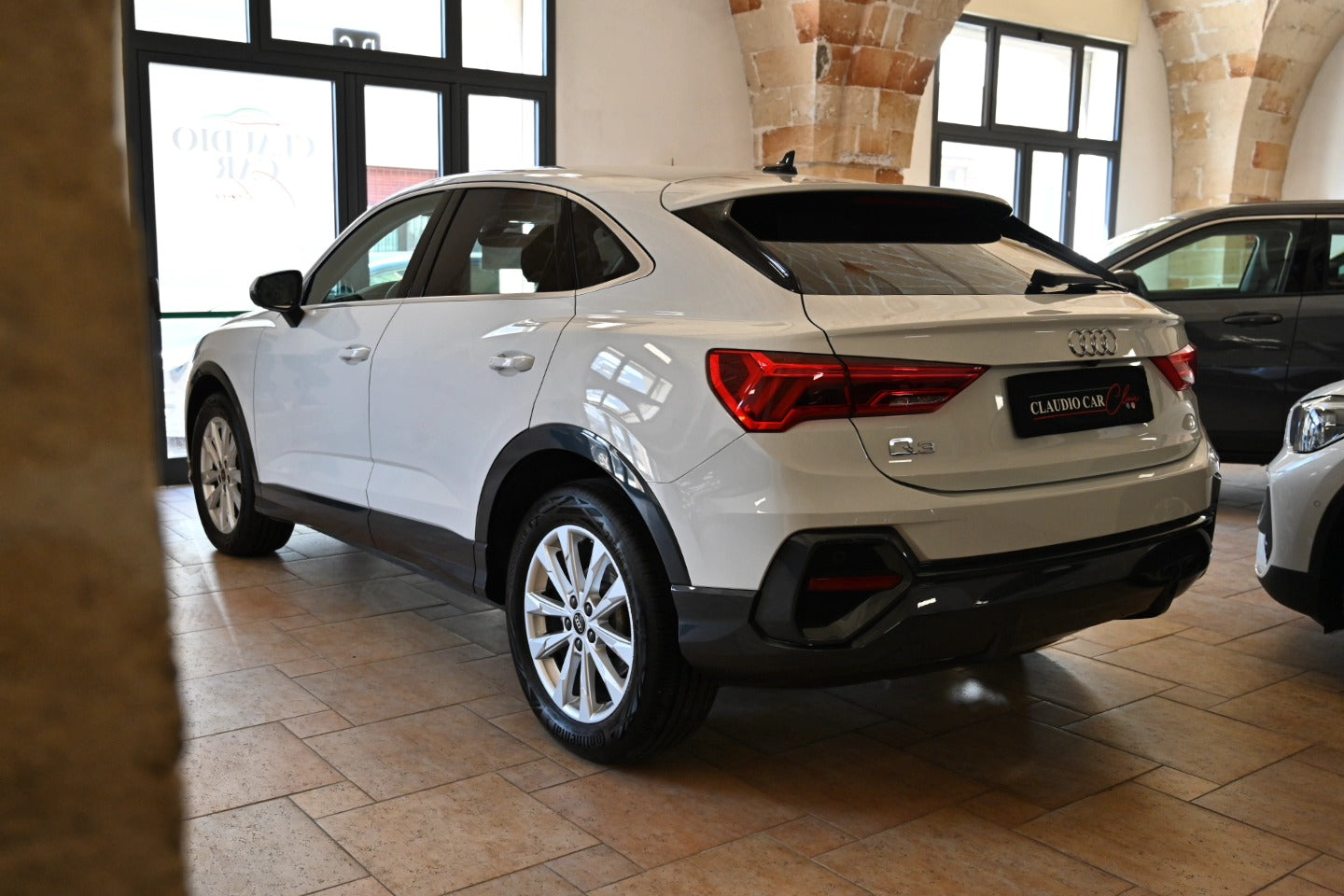 𝐀𝐔𝐃𝐈 𝐐3 Sportback