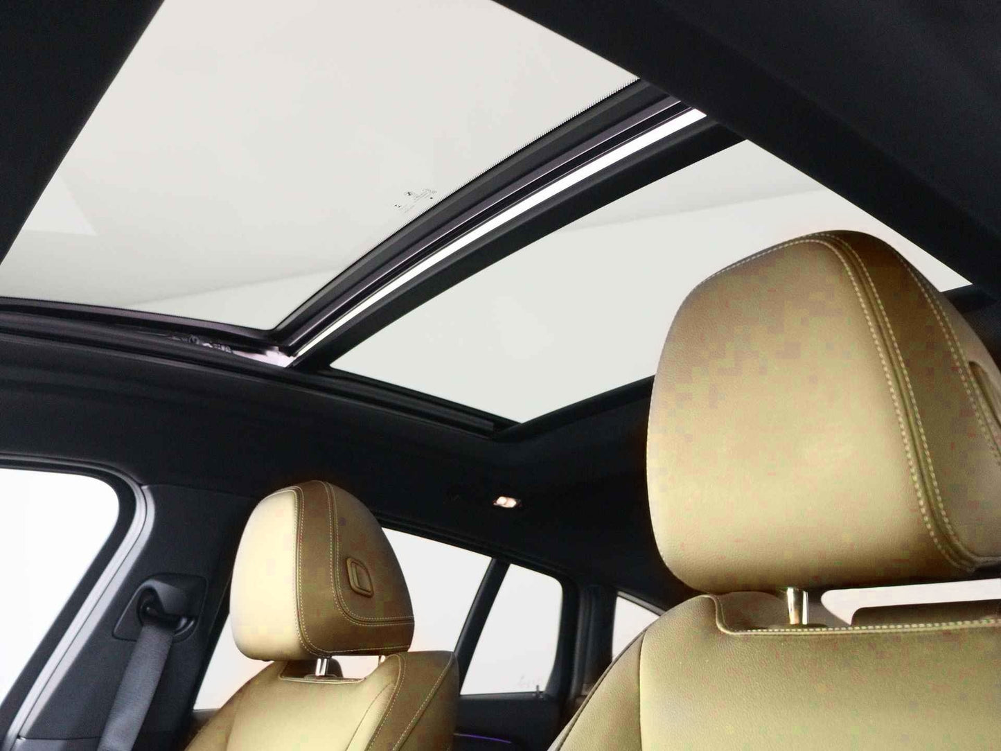 𝐁𝐌𝐖 𝐗4 𝐌𝐒𝐏𝐎𝐑𝐓 xDrive 20D TETTO