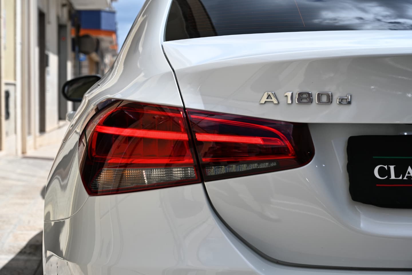 🚫𝗣𝗥𝗘𝗡𝗢𝗧𝗔𝗧𝗔🚫 𝐌𝐞𝐫𝐜𝐞𝐝𝐞𝐬-𝐛𝐞𝐧𝐳 𝐂𝐥𝐚𝐬𝐬𝐞 𝐀 Sedan