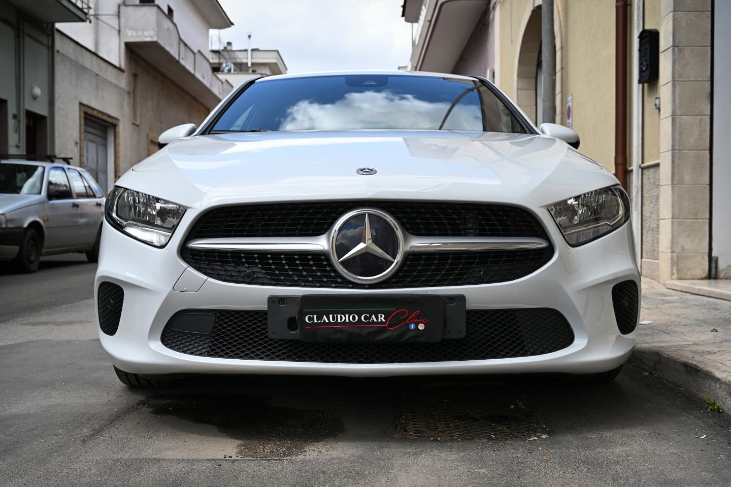 🚫𝗣𝗥𝗘𝗡𝗢𝗧𝗔𝗧𝗔🚫 𝐌𝐞𝐫𝐜𝐞𝐝𝐞𝐬-𝐛𝐞𝐧𝐳 𝐂𝐥𝐚𝐬𝐬𝐞 𝐀 Sedan
