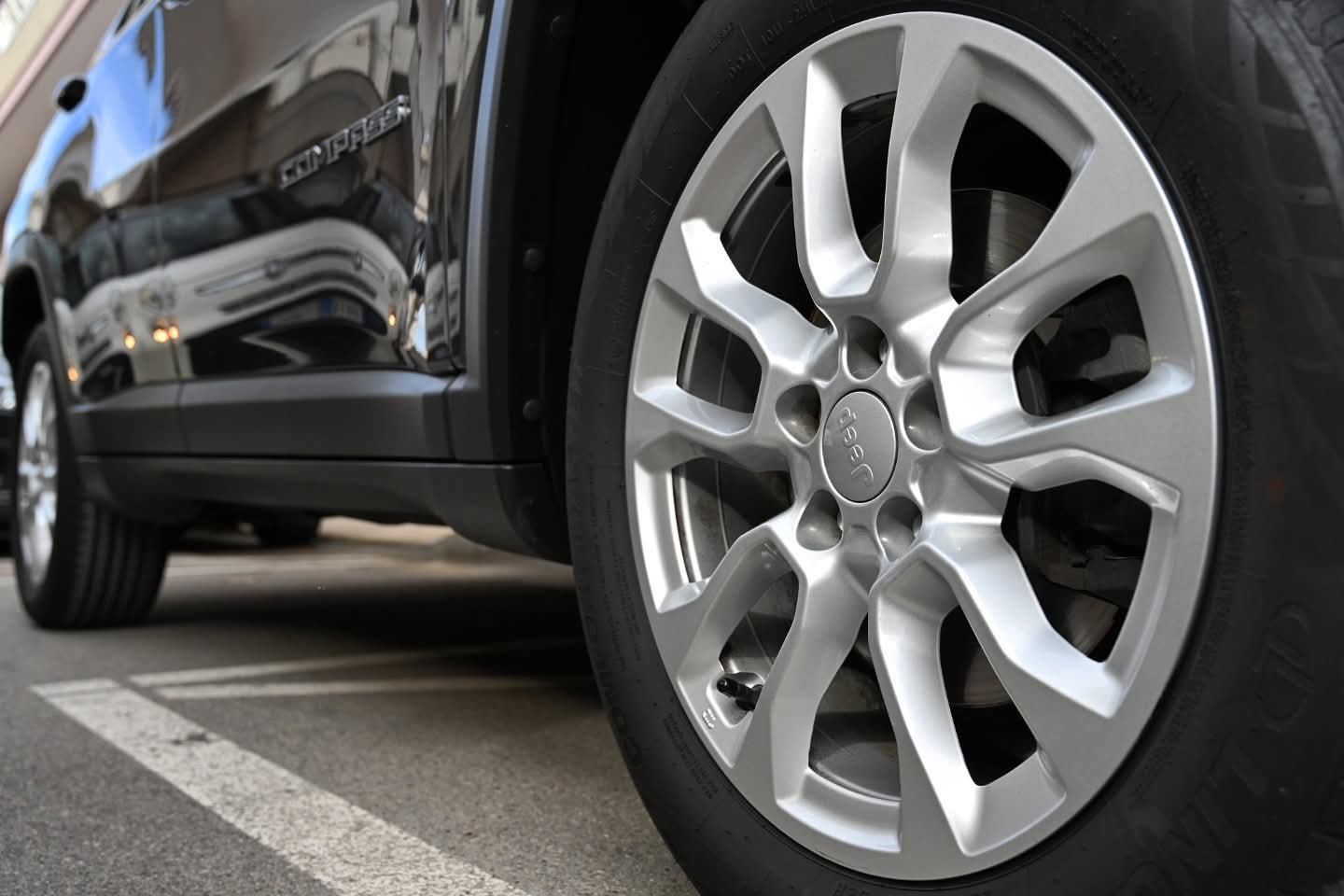 𝐉𝐄𝐄𝐏 𝐂𝐎𝐌𝐏𝐀𝐒𝐒 1.6 Business