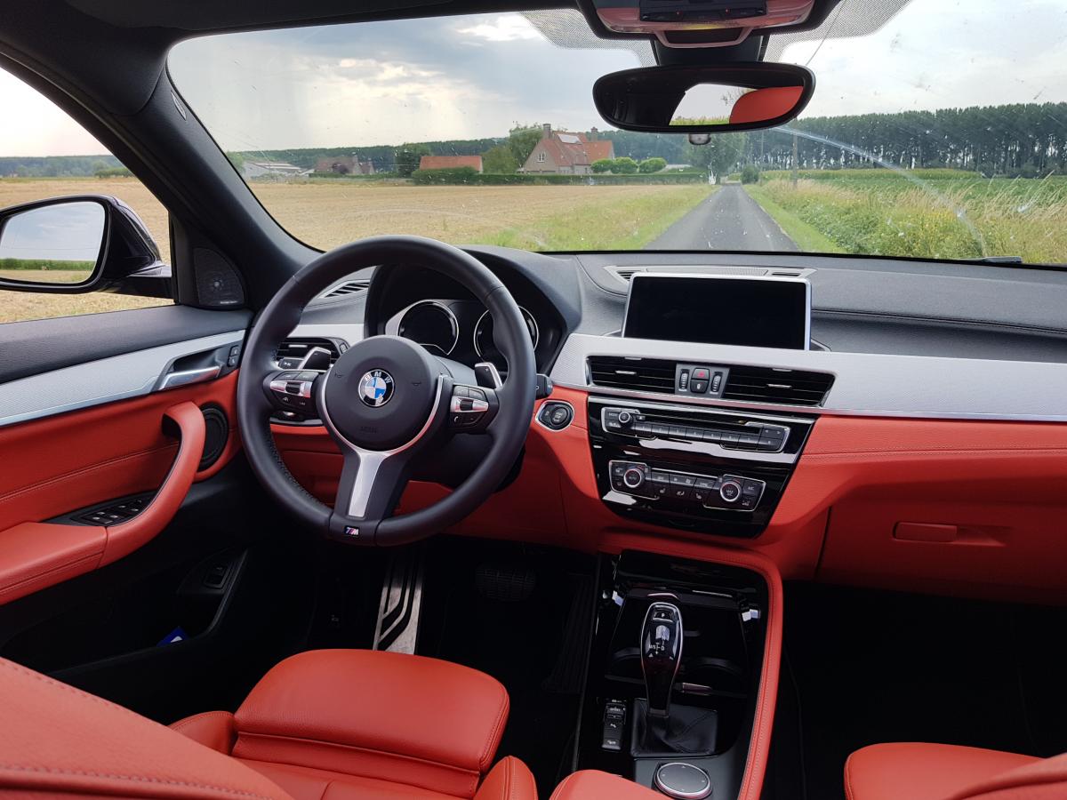 𝐁𝐌𝐖 𝐗2 XDrive 20D