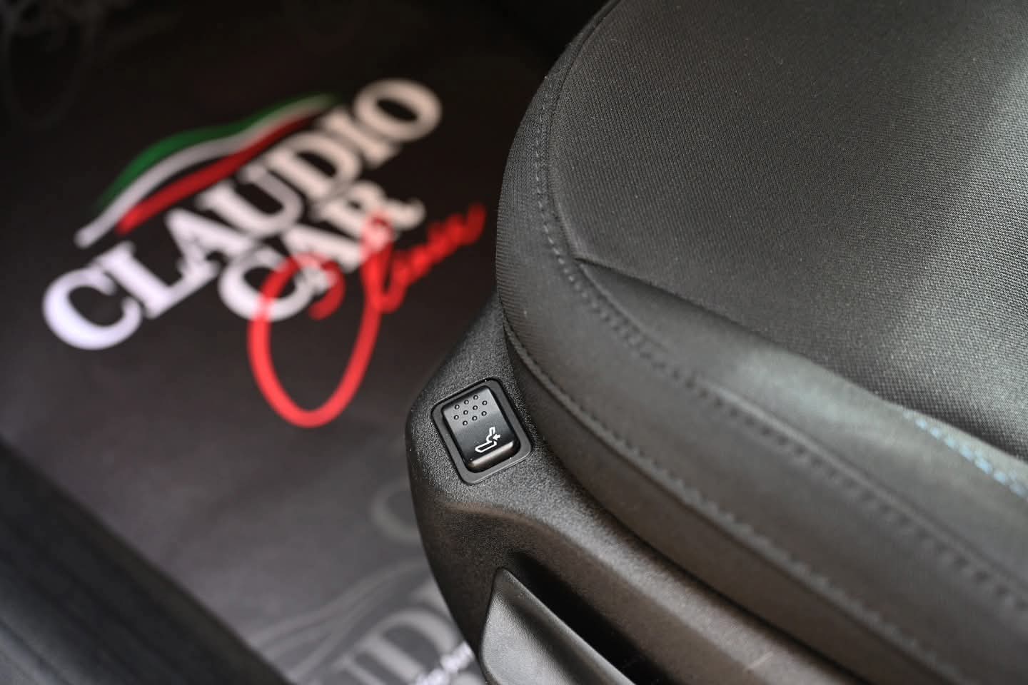 𝐉𝐄𝐄𝐏 𝐂𝐎𝐌𝐏𝐀𝐒𝐒 1.6 Business