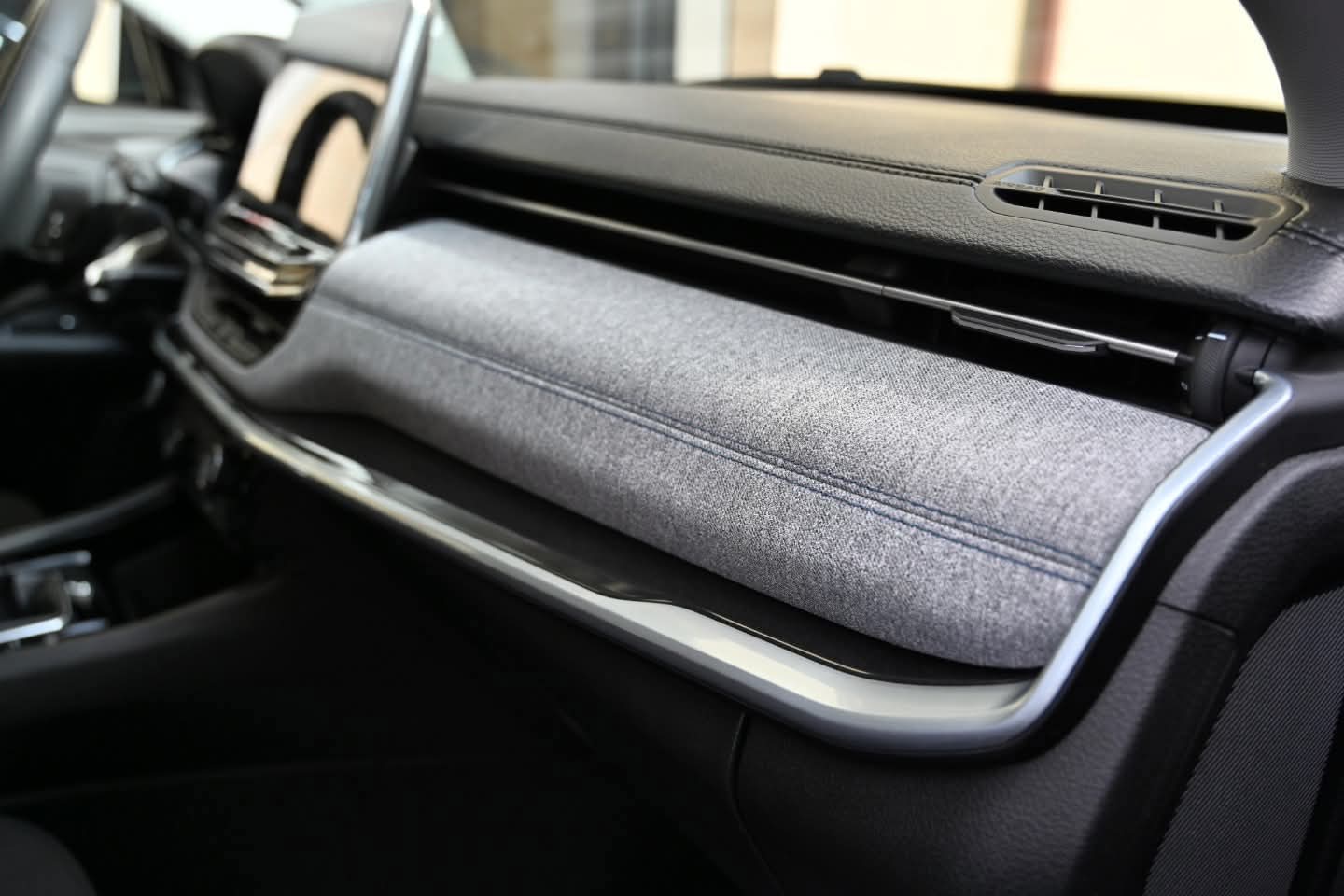 𝐉𝐄𝐄𝐏 𝐂𝐎𝐌𝐏𝐀𝐒𝐒 1.6 Business