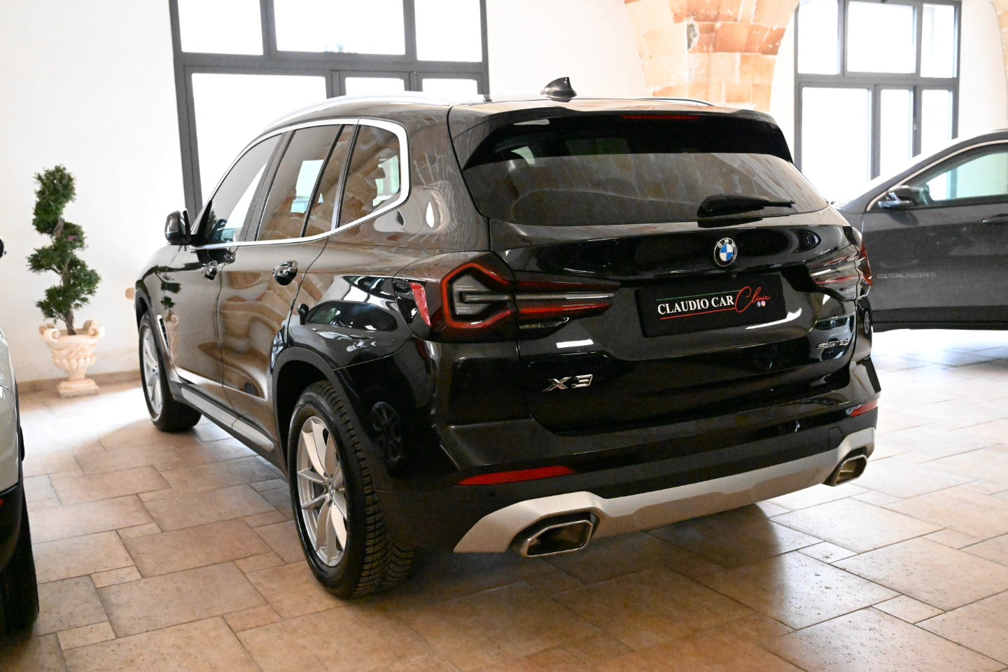 𝐁𝐌𝐖 𝐗3 sDrive 18D Restyle